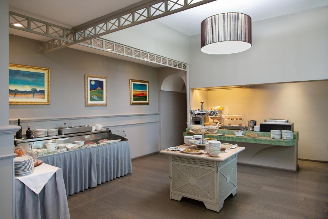 Hotel Castello Di Santa Vittoria Santa Vittoria d'Alba Экстерьер фото