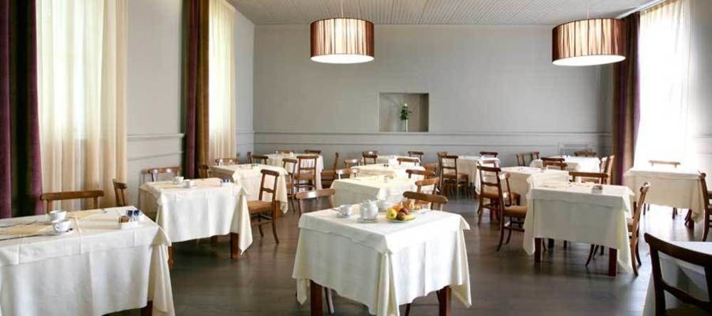Hotel Castello Di Santa Vittoria Santa Vittoria d'Alba Экстерьер фото