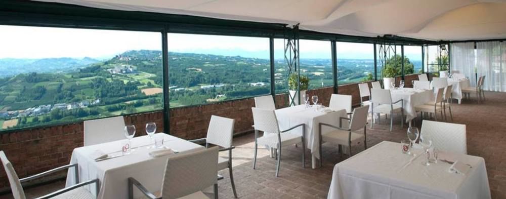 Hotel Castello Di Santa Vittoria Santa Vittoria d'Alba Экстерьер фото